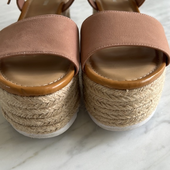 Gianni Bini Suede Platform Espadrilles - Picture 5 of 5